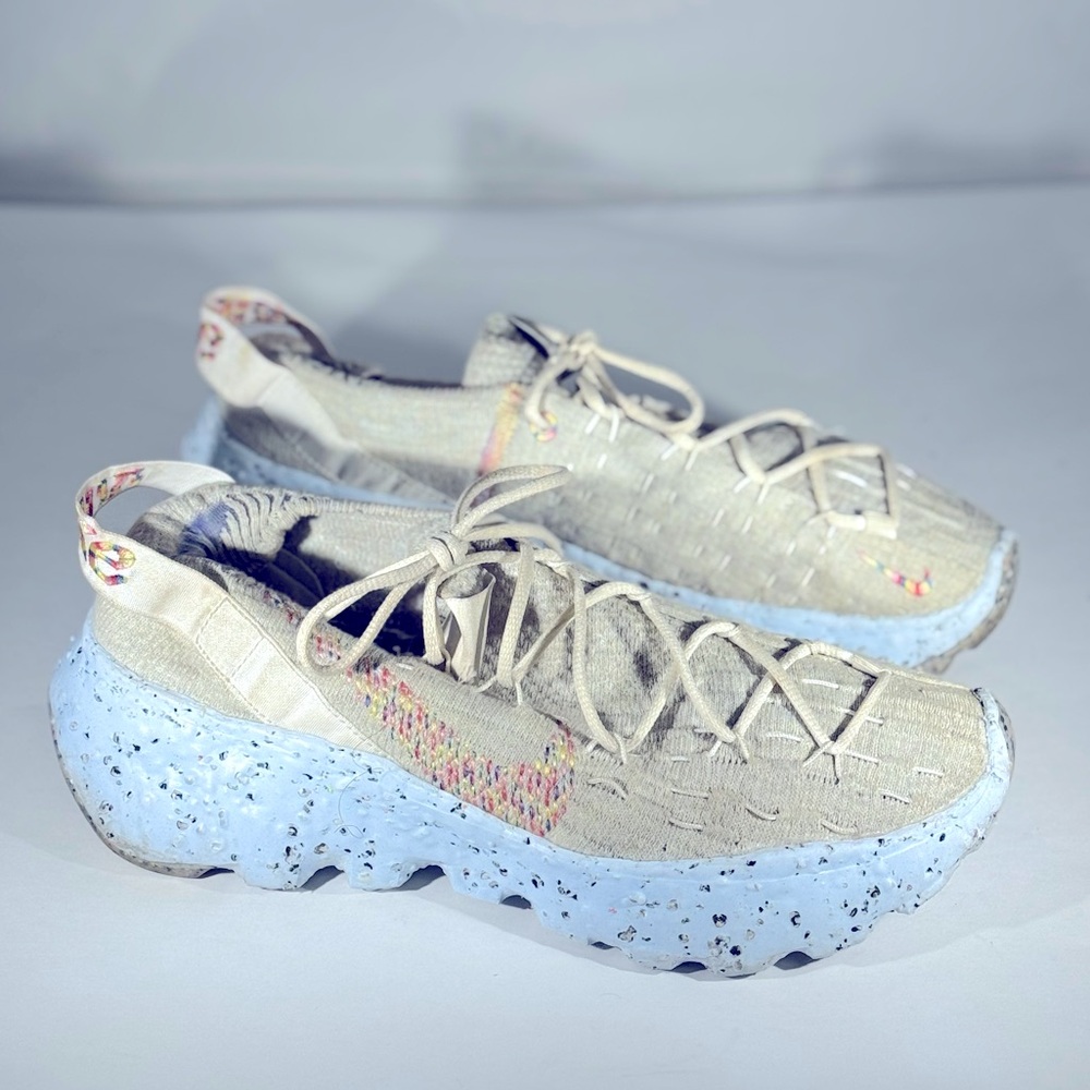 Nike Men's Beige Knit Sneakers with Light Blue Speckled Sole